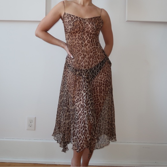 Dolce & Gabbana Leopard Print Babydoll Dress - Picture 2 of 6